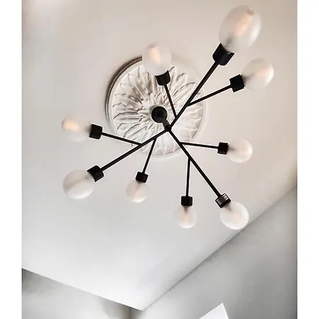 Appartement New! Warm And Cosy With Private Entrance And Parking In A Center *