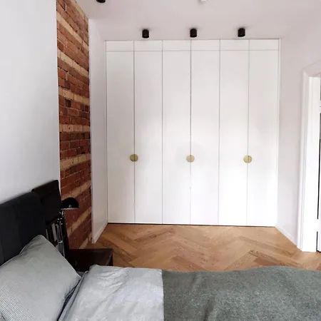 New! Warm And Cosy With Private Entrance And Parking In A Center Vilnius